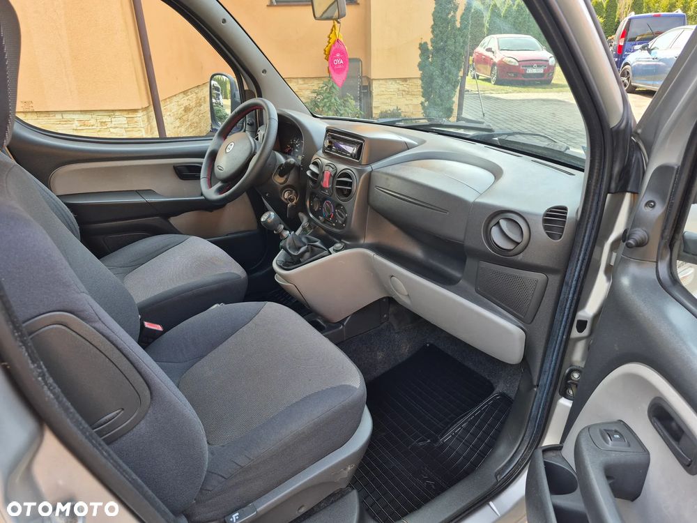 Fiat Doblo 1.6 16V Dynamic - 10