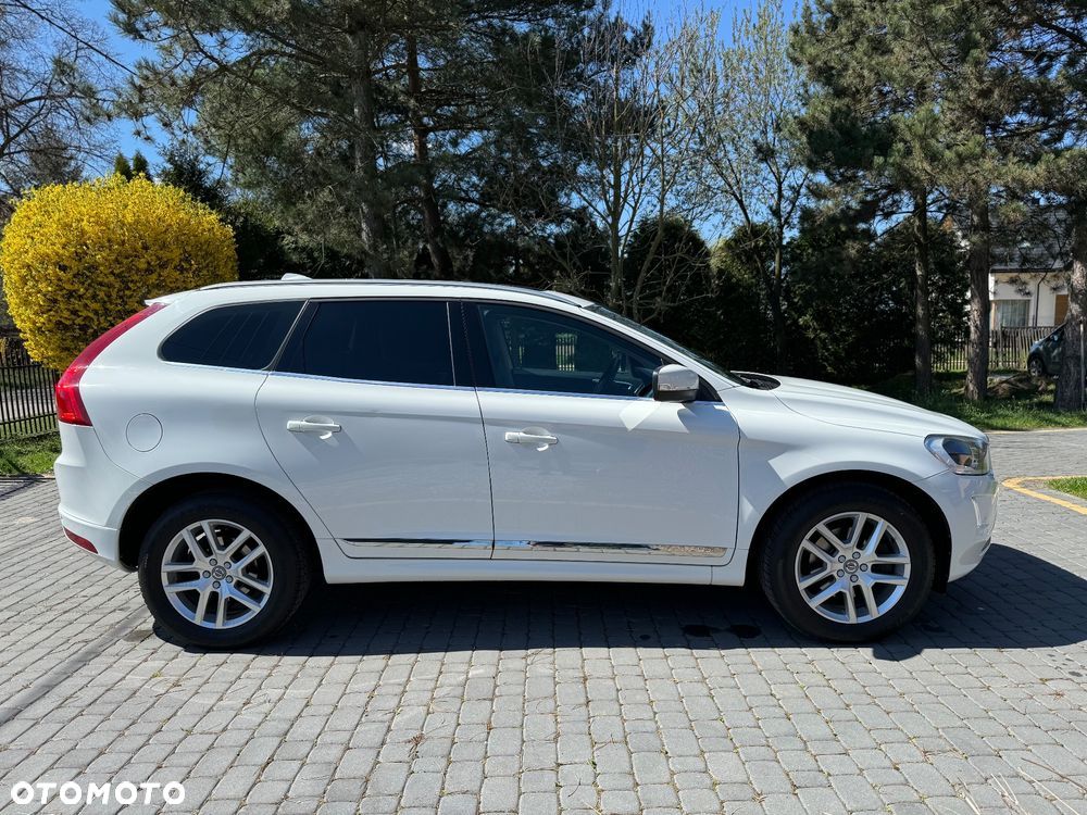 Volvo XC 60 D3 Drive-E Momentum - 8