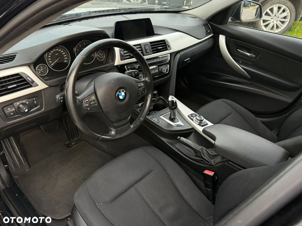 BMW Seria 3 318d Advantage - 12