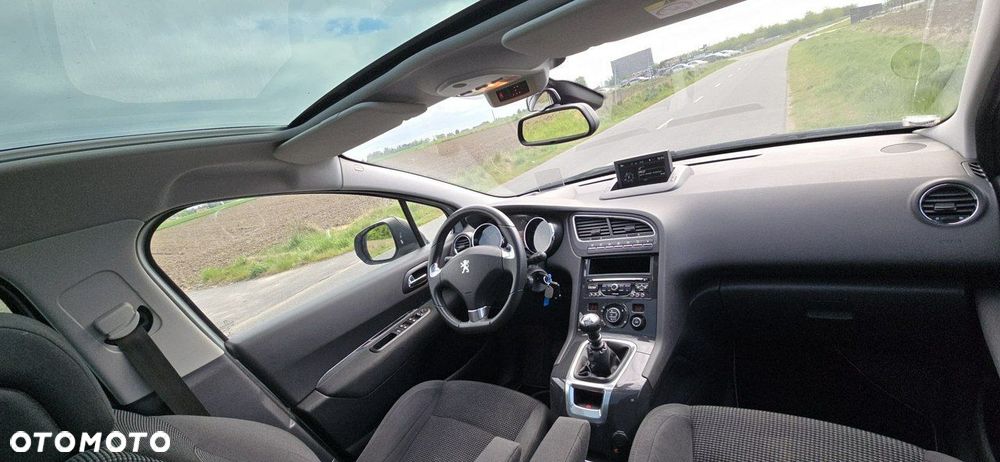 Peugeot 5008 - 28
