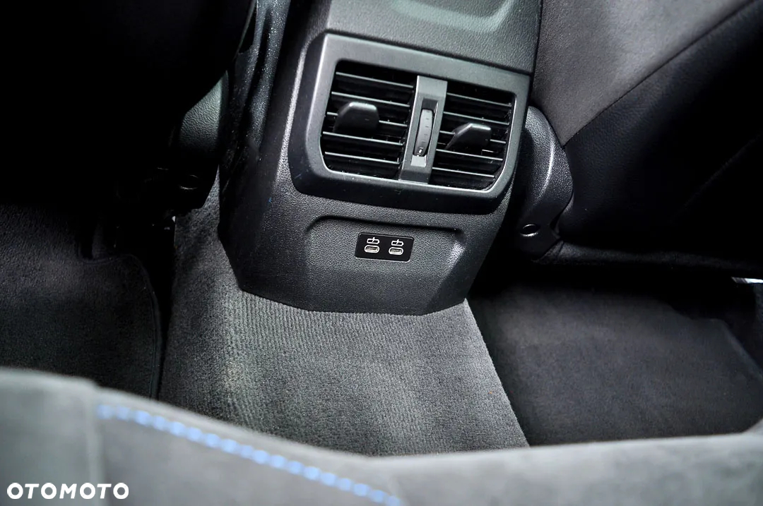 BMW Seria 1 120i M Sport - 25