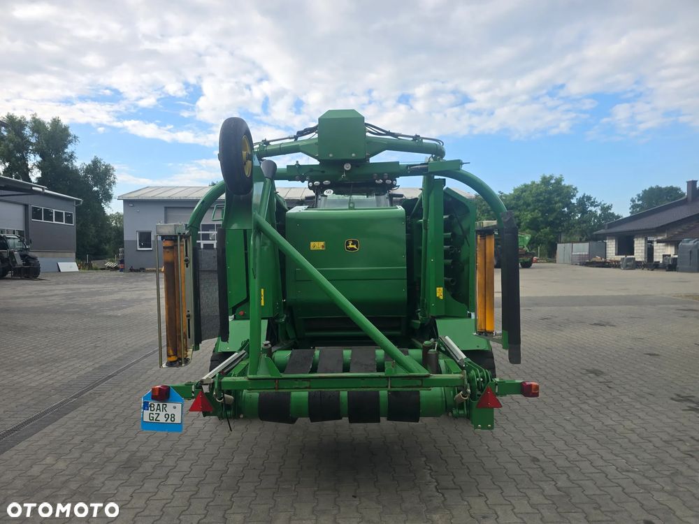 John Deere 678 - 8