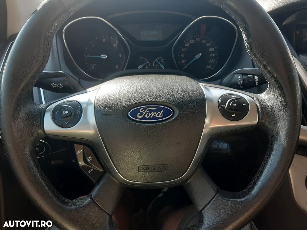 Ford Focus - 3