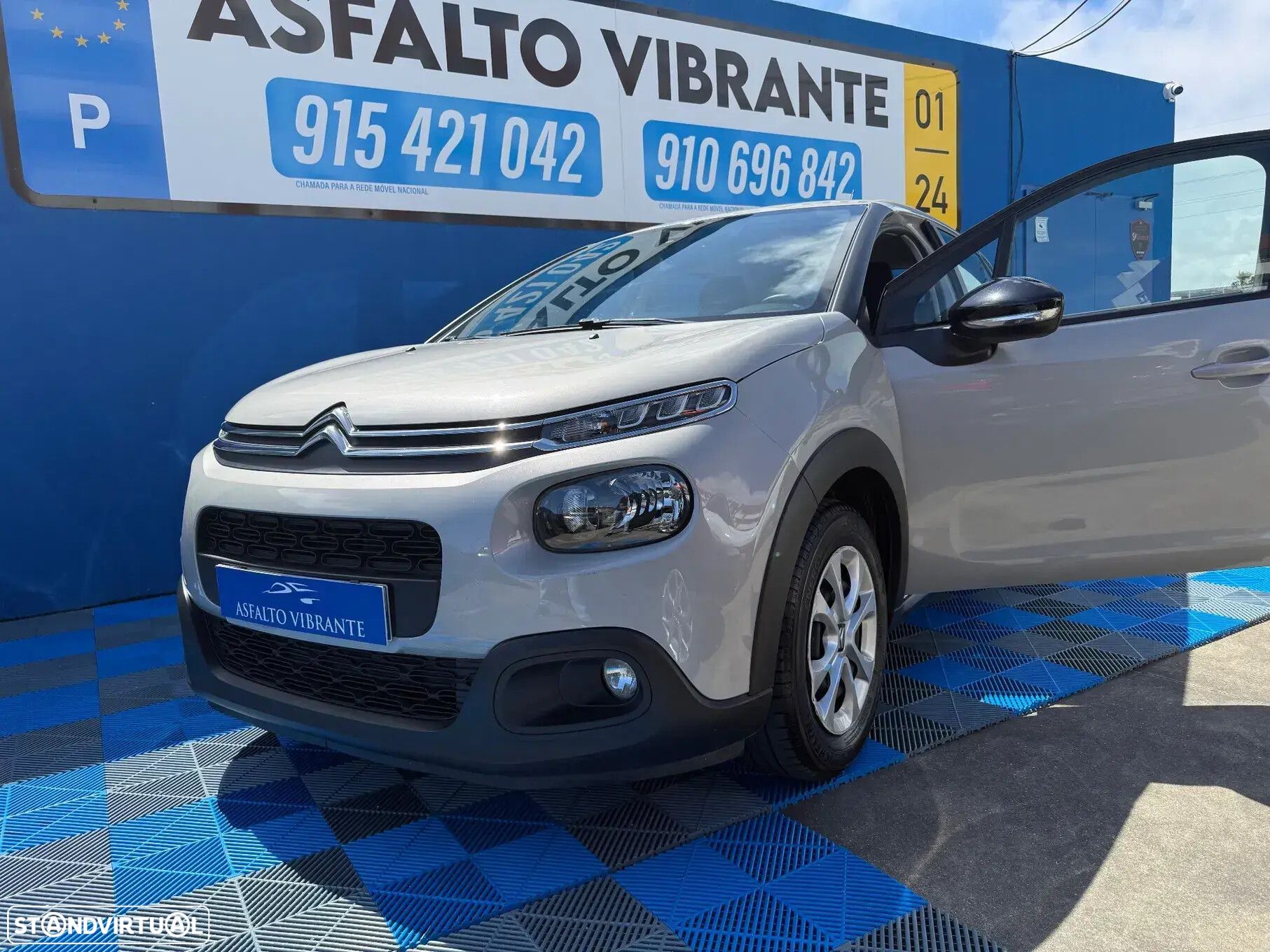 Citroën C3 1.2 PureTech Feel - 1