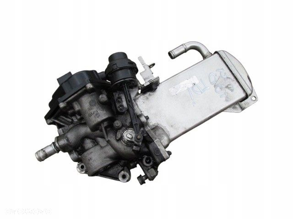 Audi Q5 I 8R 2.0 tdi 03L131512DT Chłodnica chłodniczka spalin