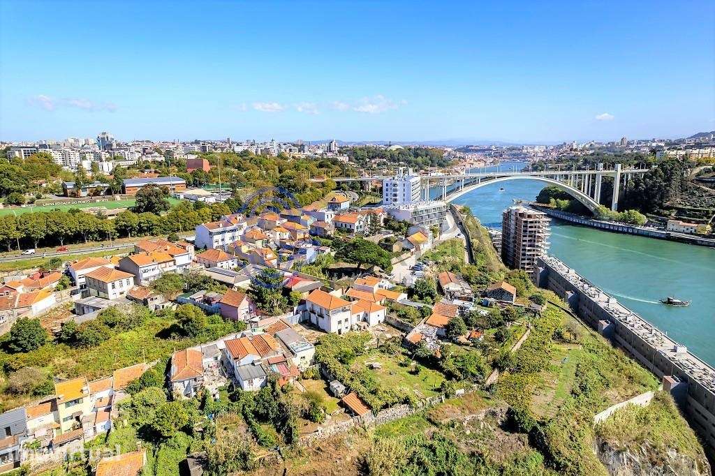 Terreno com vista privilegiada para o rio Douro para construção de mor - Grande imagem: 3/12