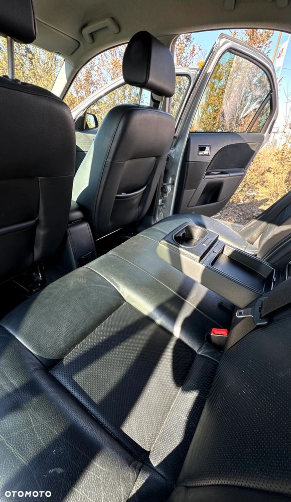 Ford Mondeo 1.8 SCi Ghia - 14