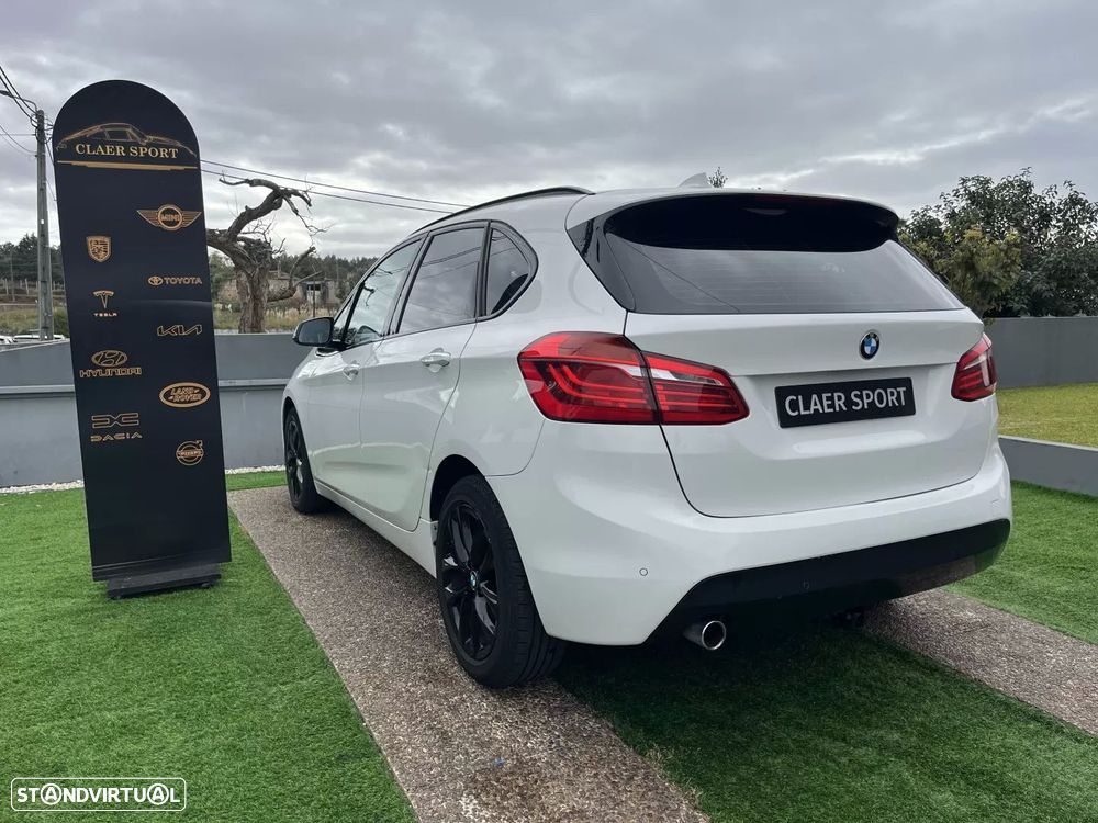 BMW 218 Active Tourer d Line Sport - 12