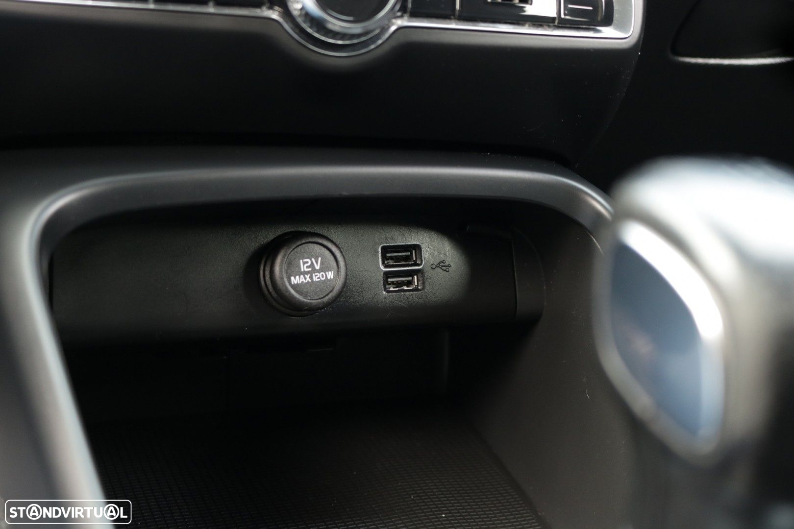 Volvo XC 40 1.5 T2 Momentum Core - 53