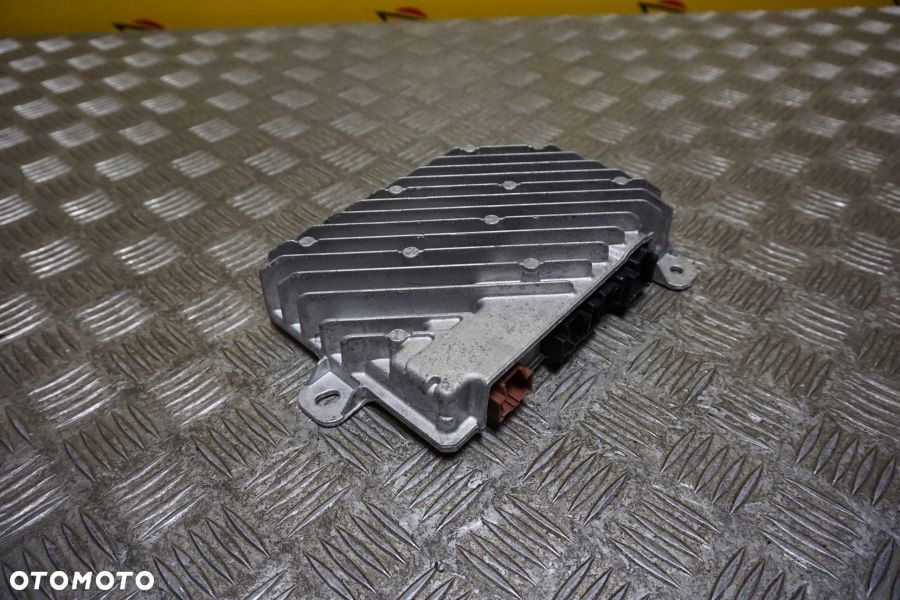 CHEVROLET CORVETTE C8 2020 - Wzmacniacz Audio Radio BOSE USA - 3