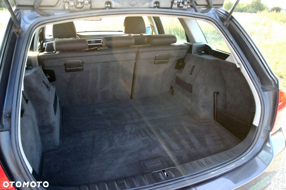 BMW Seria 3 325i - 9