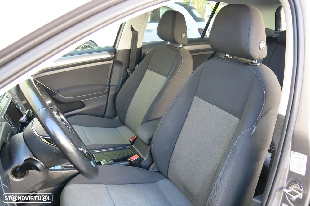 VW Golf 1.6 TDI Confortline - 40