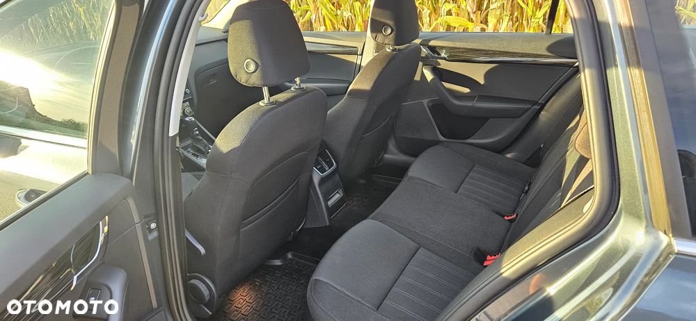 Skoda Octavia 2.0 TSI Ambition DSG - 13