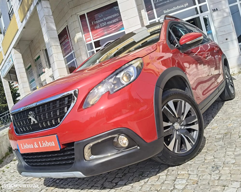 Peugeot 2008 1.2 PureTech Allure - 1