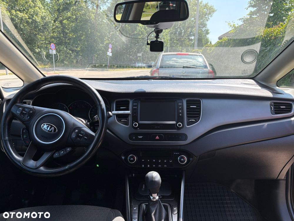 Kia Carens 2017 photo 5