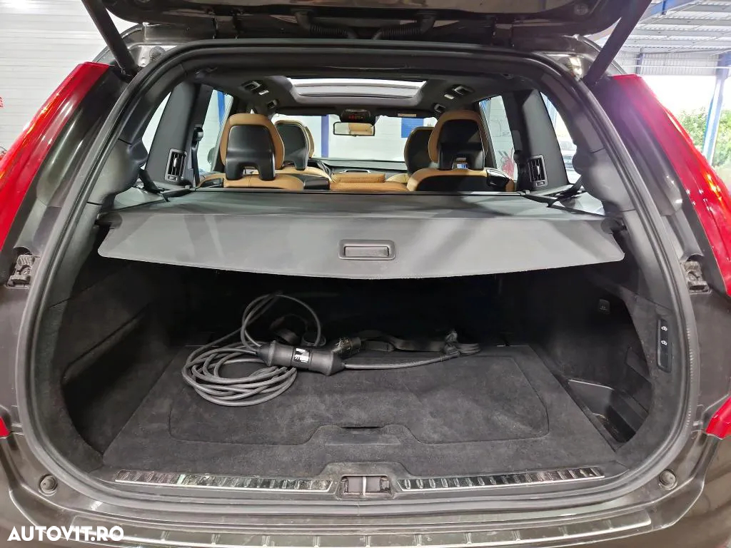 Volvo XC 90 T8 AWD Twin Engine Geartronic Inscription - 8
