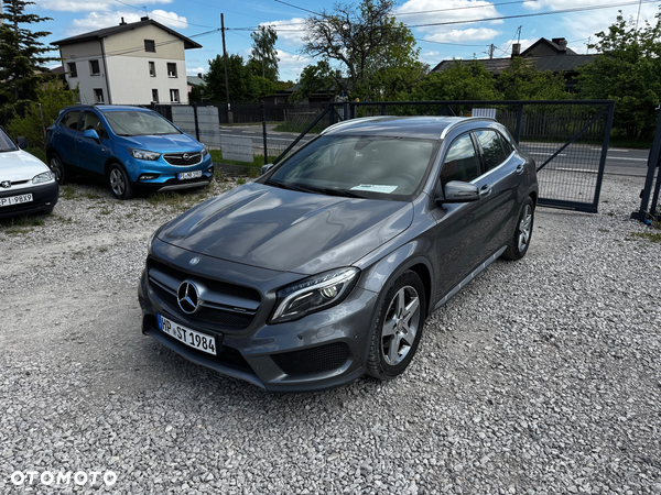 Mercedes-Benz GLA 250 AMG Line