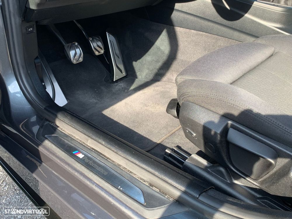BMW 320 d Touring Pack M - 17
