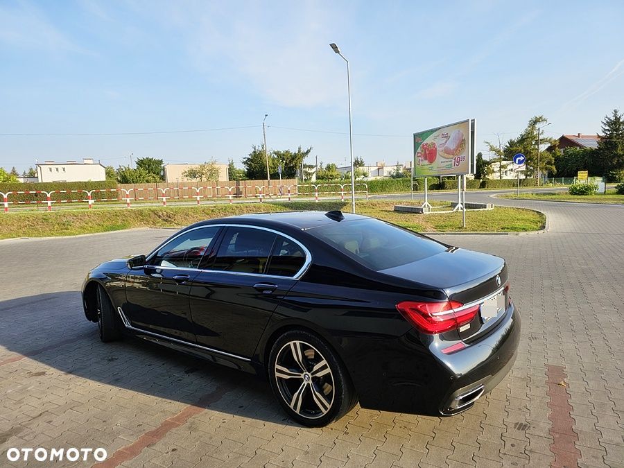 BMW Seria 7 740d xDrive - 5