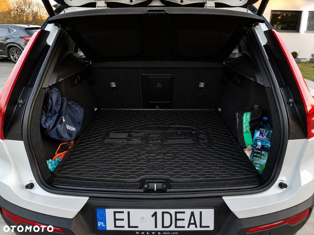 Volvo XC 40 T3 R-Design - 10