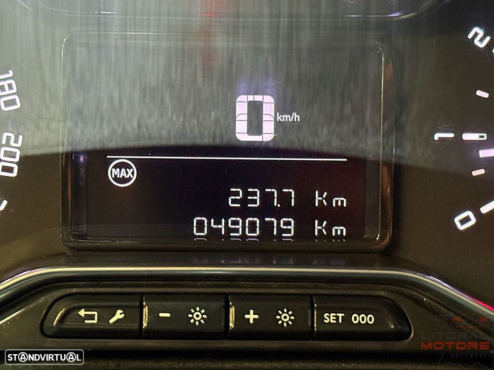 Citroën C3 Aircross 1.2 PureTech Plus - 26