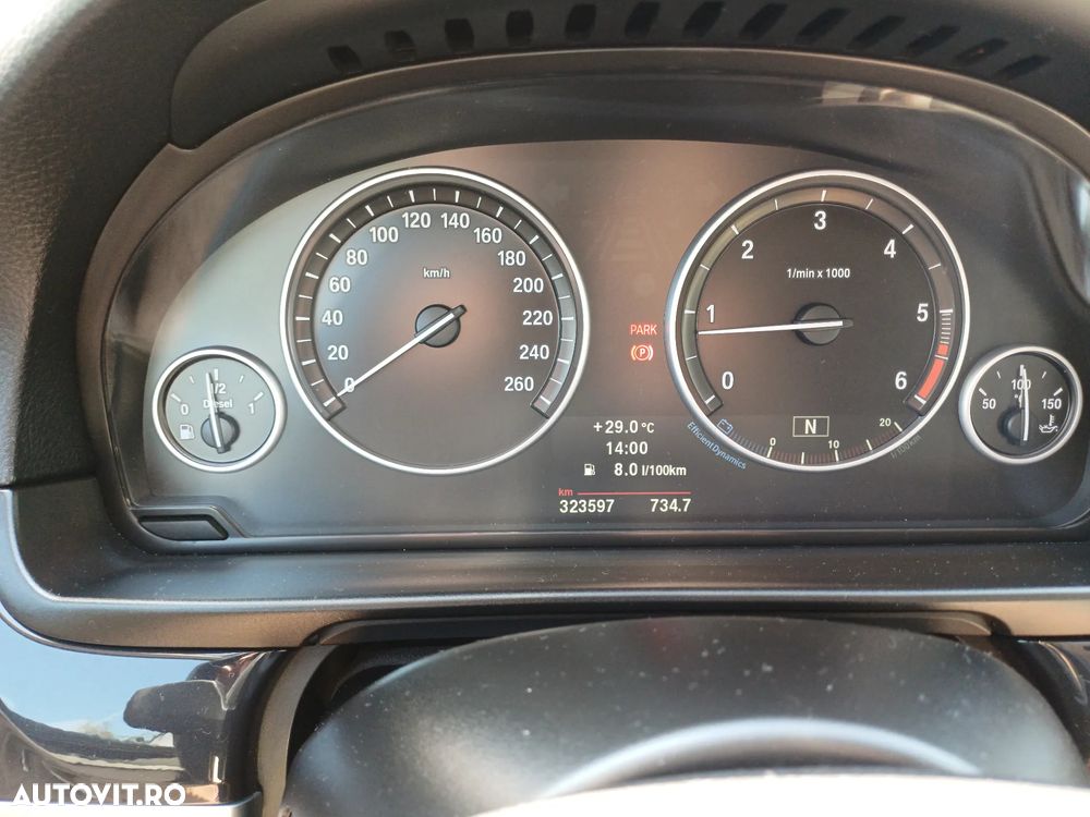 BMW Seria 5 525d Aut. - 9