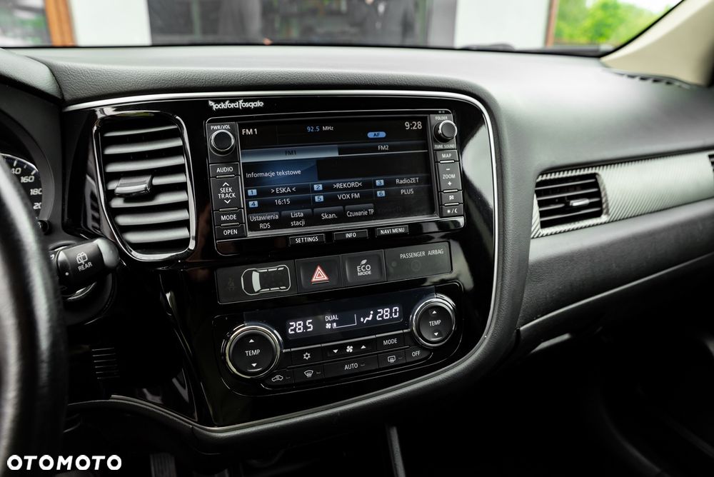 Mitsubishi Outlander 2.2 DI-D 4WD Automatik Invite - 31