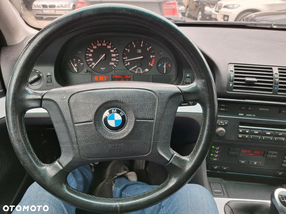 BMW Seria 5 - 13