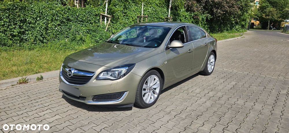 Opel Insignia - 1