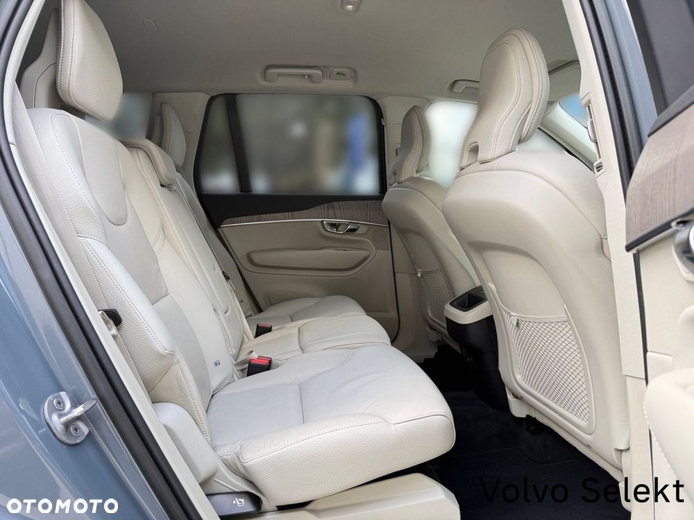 Volvo XC 90 - 31