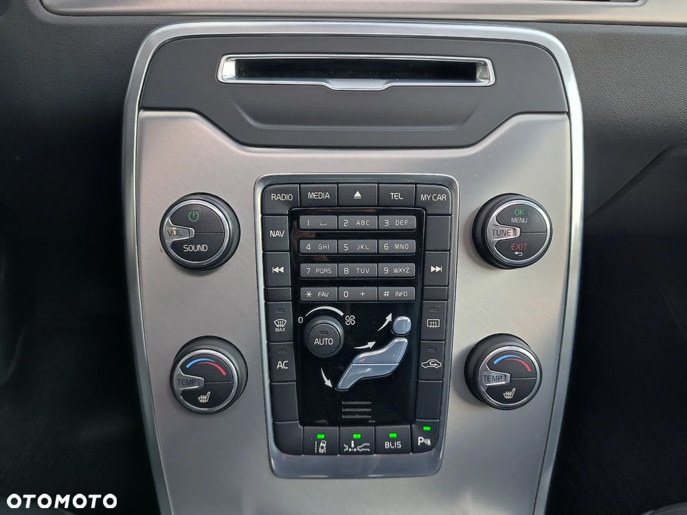 Volvo V70 D5 Geartronic Edition - 18