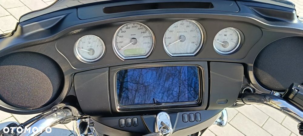 Harley-Davidson Touring Street Glide - 31