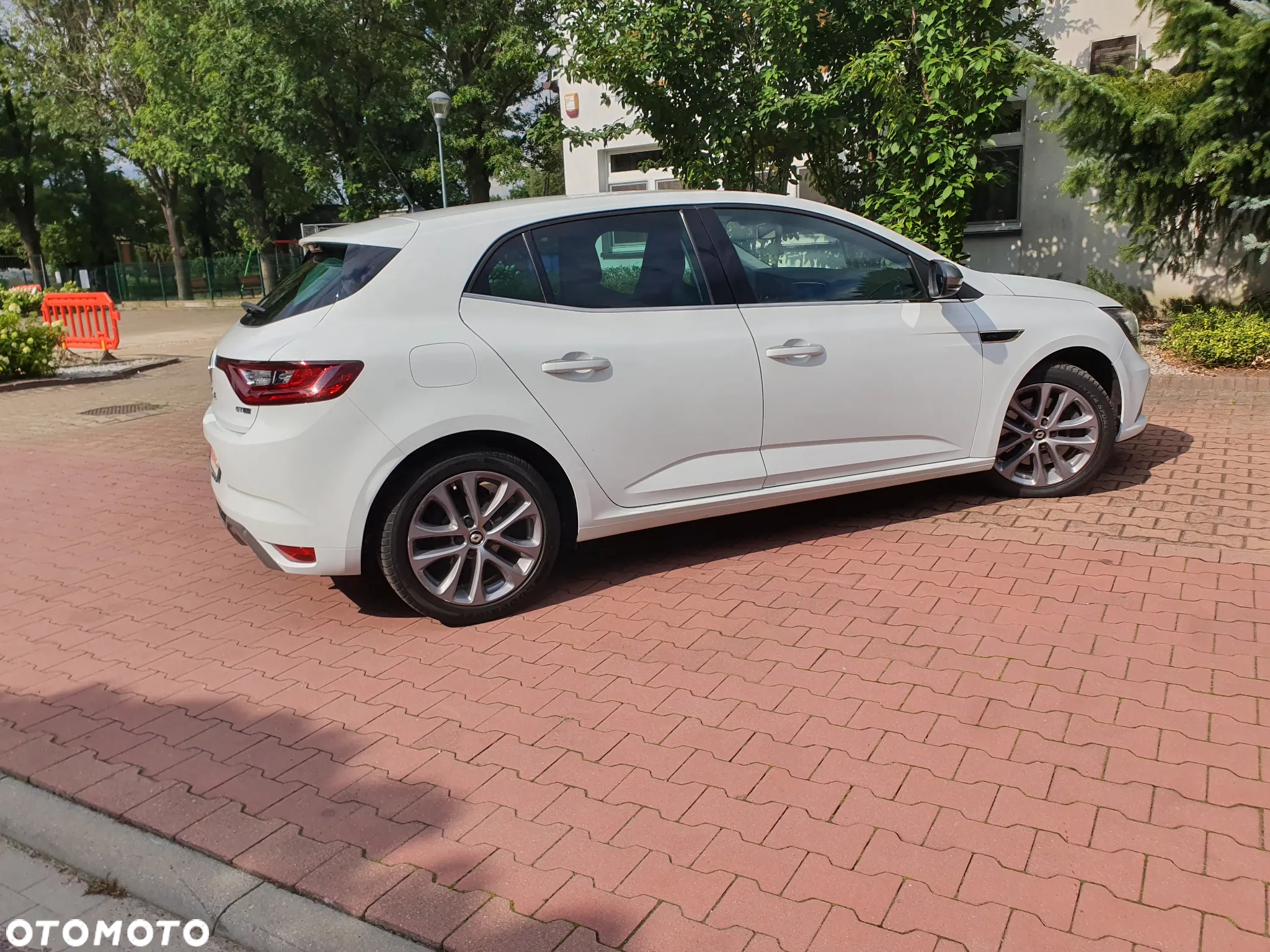Renault Megane ENERGY TCe 165 EDC GT LINE - 19