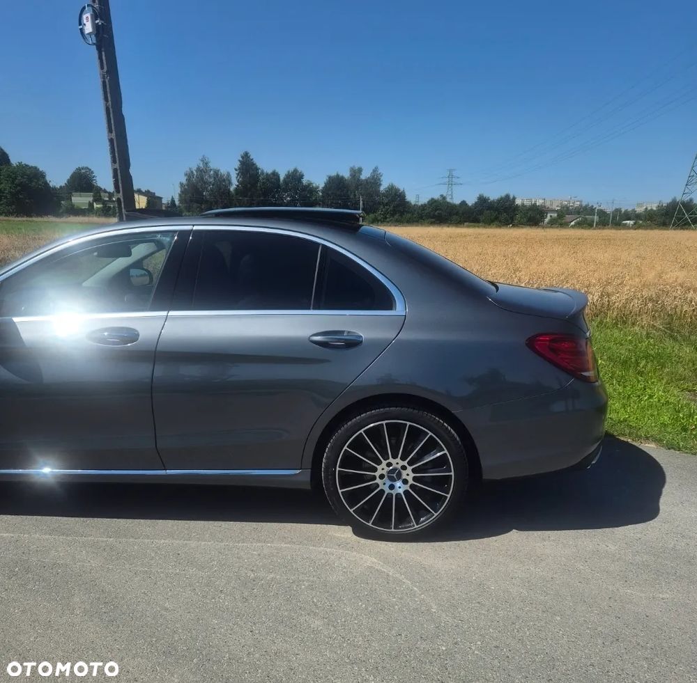 Mercedes-Benz C-Class 2017 photo 3
