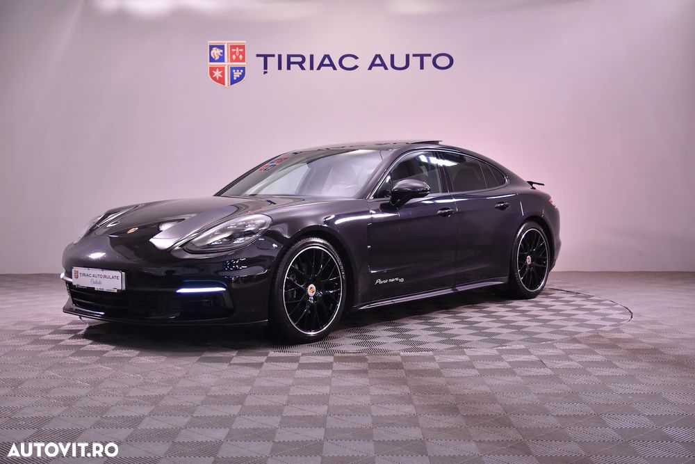 Porsche Panamera - 1