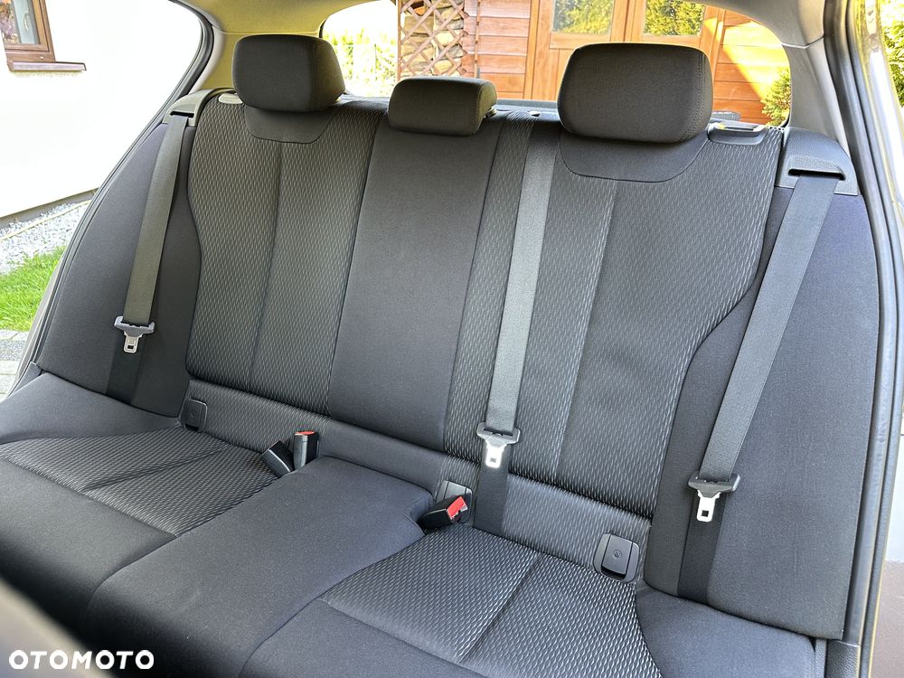 BMW Seria 1 114d - 15