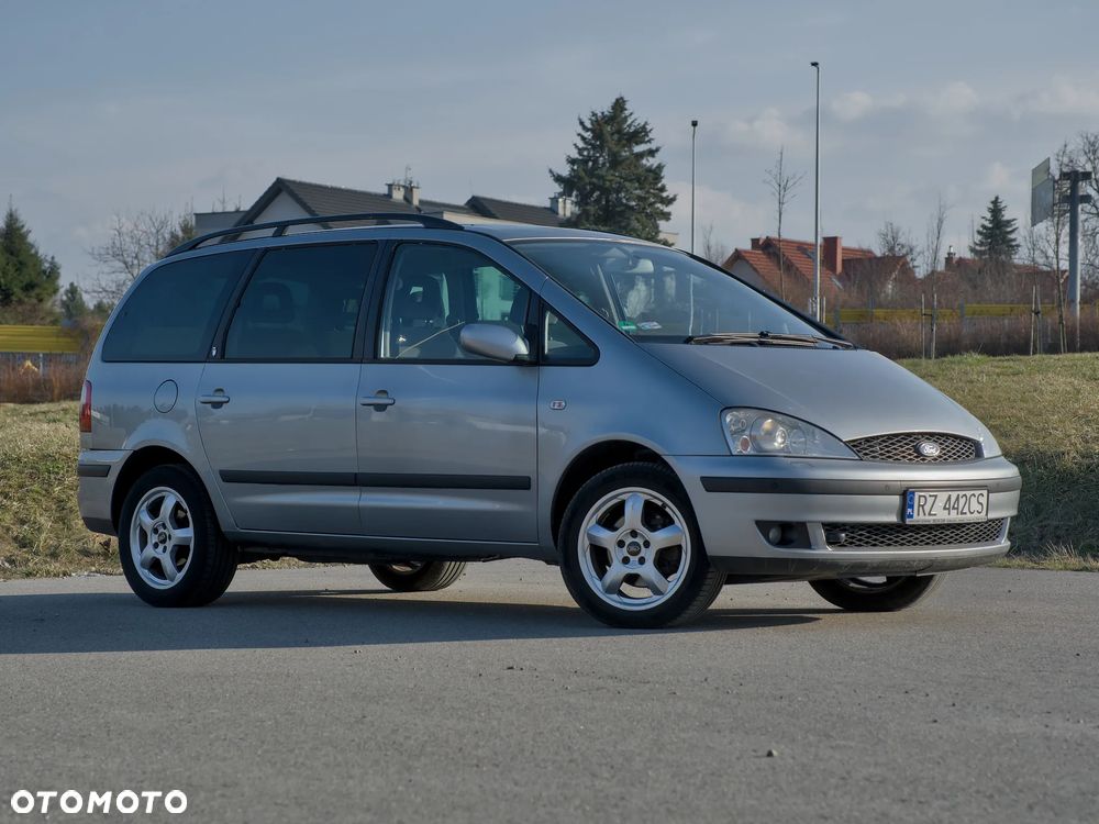 Ford Galaxy 1.9 TDI Ghia - 16