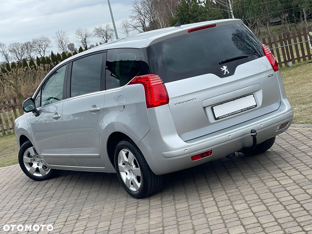 Peugeot 5008 HDI FAP 150 Family Plus - 4