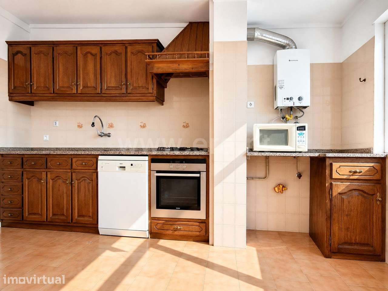 Apartamento T3 com varanda e garagem, Abelheira - Grande imagem: 5/20