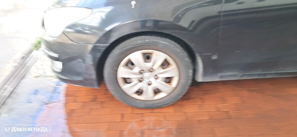 Hyundai i30 CW 1.6 CRDi Classic - 2