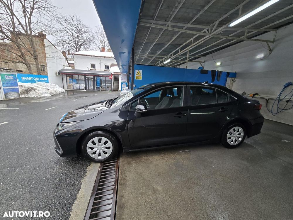 Toyota Corolla ver-1-8-hsd-business - 8