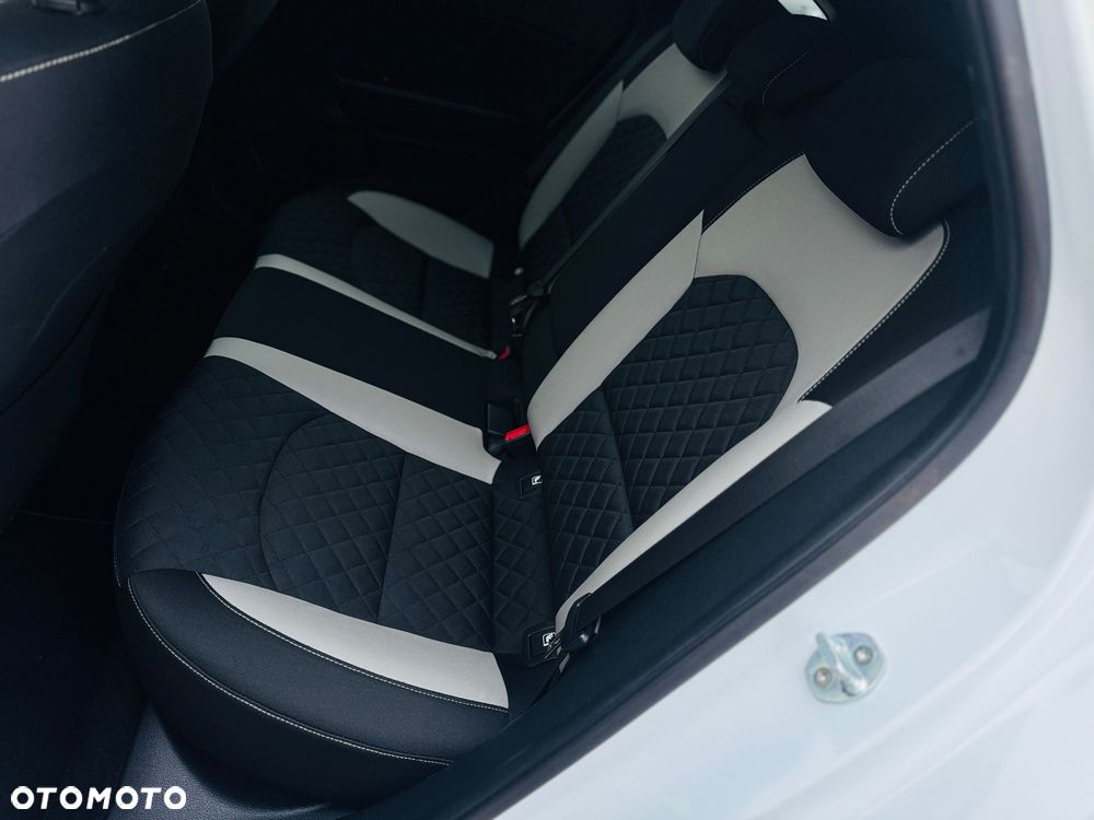 Kia ProCeed 1.5 T-GDI GT Line - 16