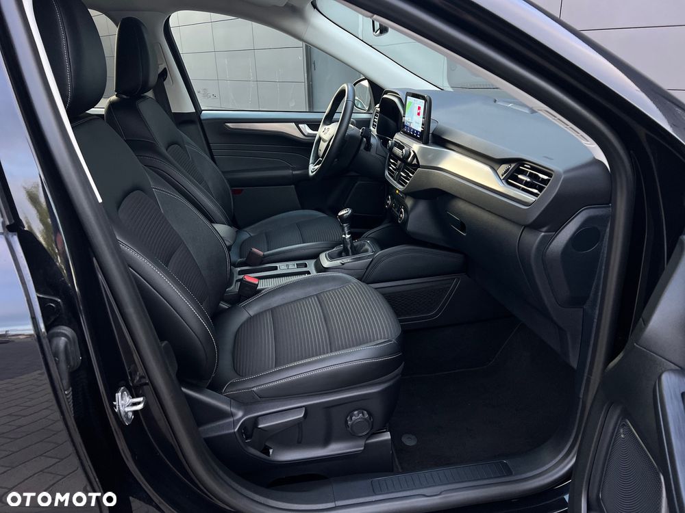 Ford Kuga 2.0 EcoBlue mHEV FWD Titanium - 34