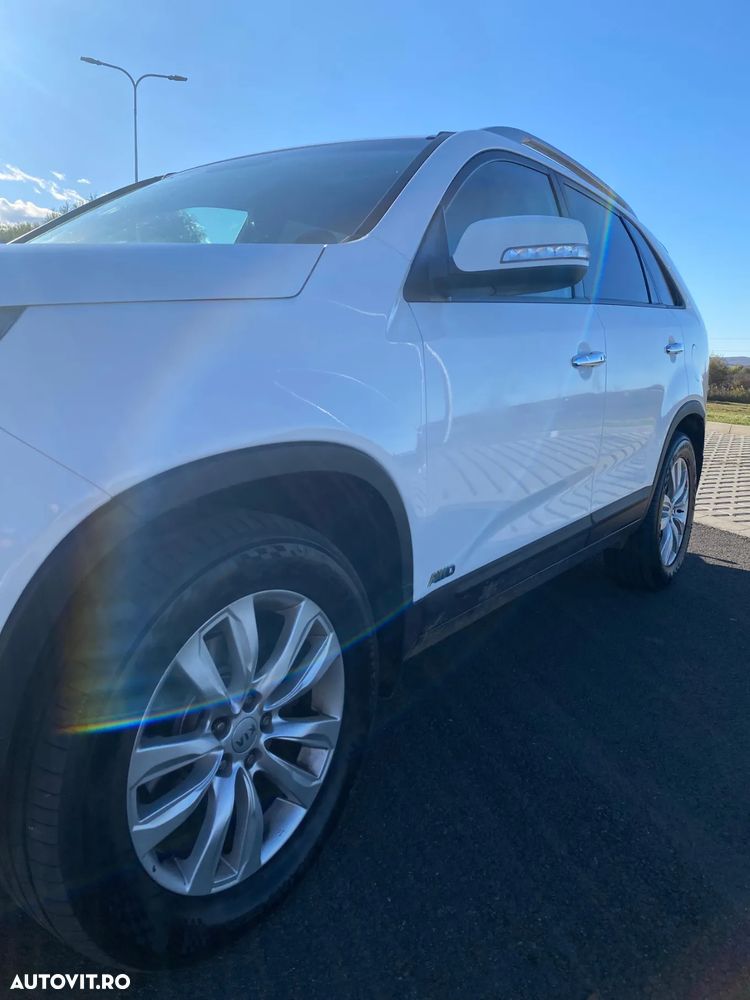 Kia Sorento 2.2 DSL 4x4 Aut. Executive - 9