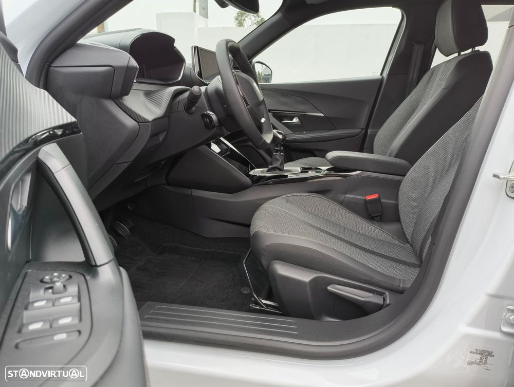 Peugeot 2008 PureTech 100 Allure - 14