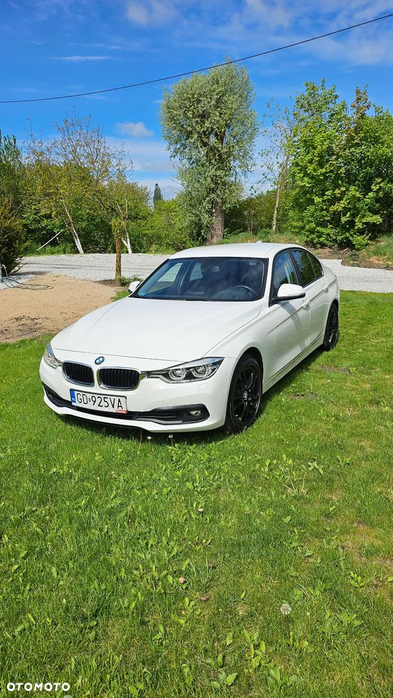 BMW Seria 3 318i - 2
