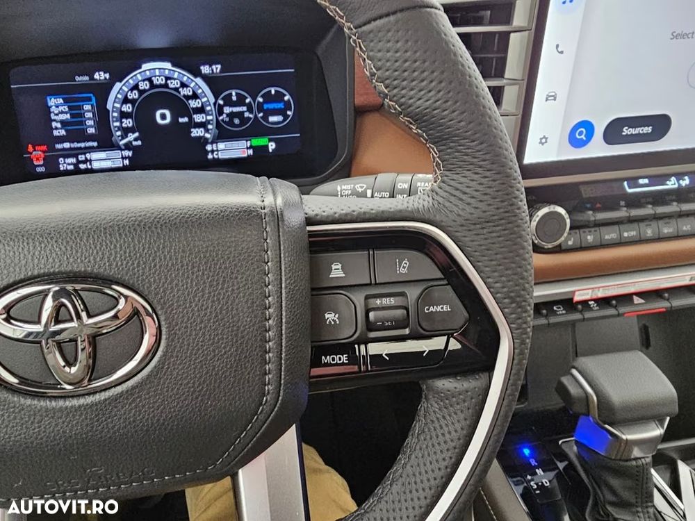 Toyota Sequoia - 20