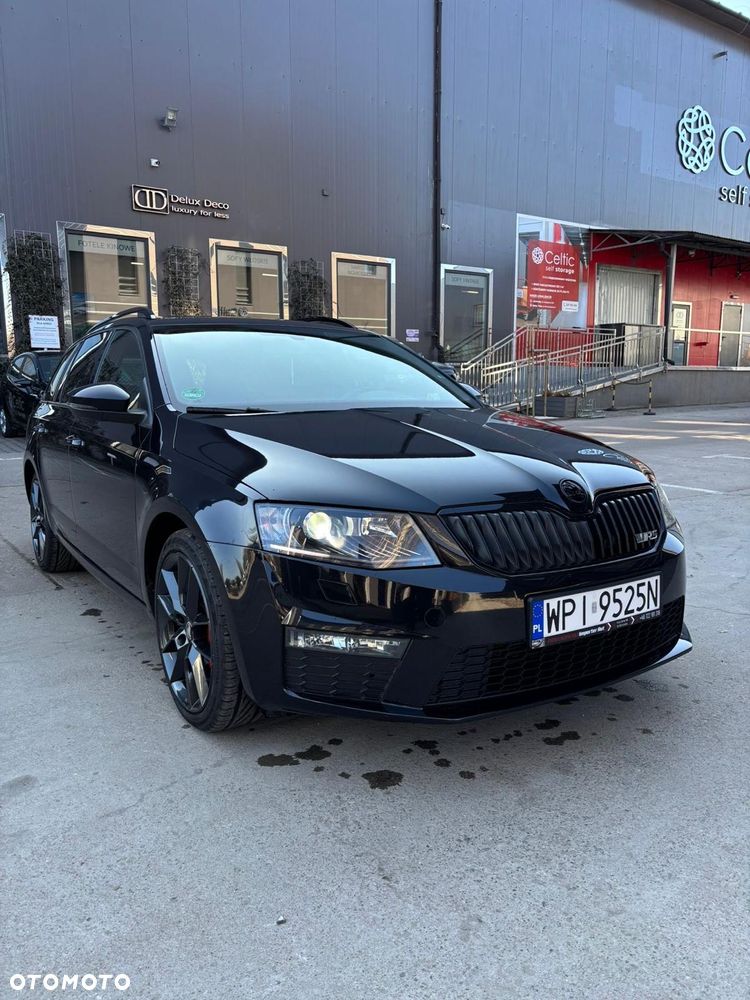 Skoda Octavia 2.0 TDI DSG RS - 1