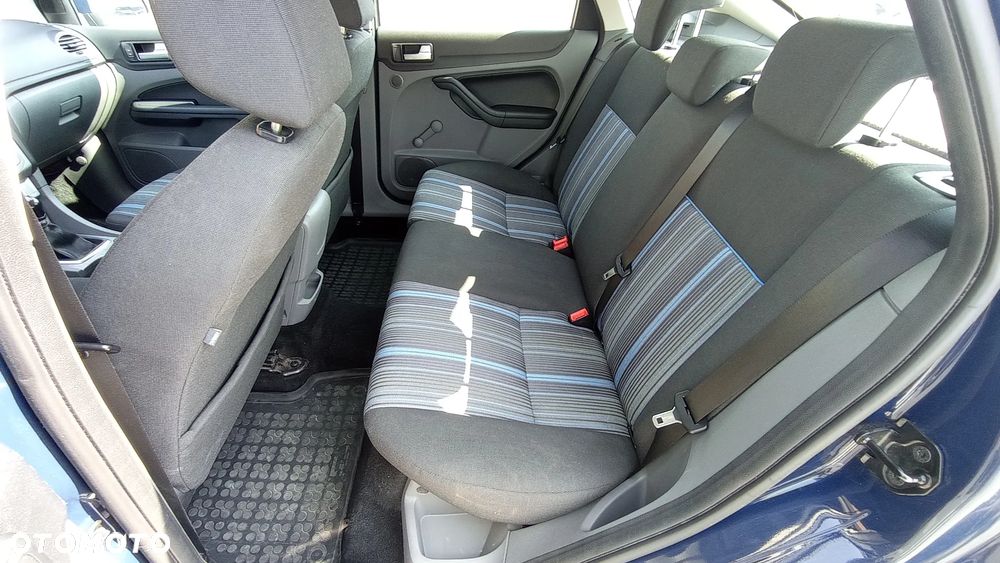 Ford Focus - 7