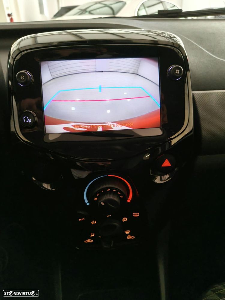 Peugeot 108 1.0 VTi Allure - 18